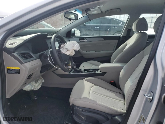 2017 Hyundai Sonata Hybrid SE with VIN KMHE24L31HA074137, listed as a Copart auction lot 45313855 with 44,370 mi miles and Salvage Title. Bid and sale history available at carsss.com. Image 7.