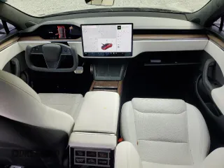 2022 Tesla Model S z VIN 5YJSA1E58NF479552, wystawiony jako Copart lot #48290275 z przebiegiem 78 931 mil mil oraz Szkoda całkowita • Salvage title. Historia ofert i sprzedaży dostępna na DreamBid. Obrazek 8.