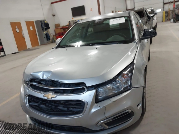 2015 Chevrolet Cruze LT with VIN 1G1PC5SB0F7106006, listed as a IAAI auction lot 41779345 with 127,532 mi miles and . Bid and sale history available at DreamBid. Image 12.