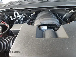 2019 Chevrolet Suburban LT с VIN 1GNSKHKC6KR335603, выставлен на аукционе Copart как лот 71271655 с пробегом 135 821 миль миль и Списание • Salvage title. История ставок и продаж доступна на DreamBid. Изображение 14.