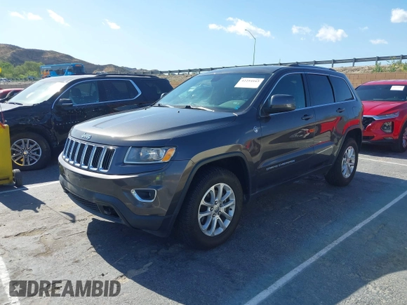 2016 Jeep Grand Cherokee Laredo z VIN 1C4RJFAG5GC390413, wystawiony jako IAAI lot #42254165 z przebiegiem 99 231 mil mil oraz . Historia ofert i sprzedaży dostępna na DreamBid. Obrazek 17.