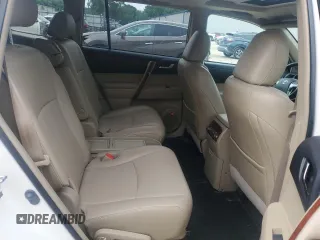 2013 Toyota Highlander Limited z VIN 5TDDK3EH7DS234151, wystawiony jako Copart lot #60594725 z przebiegiem 98 264 mil mil oraz Szkoda całkowita • Salvage title. Historia ofert i sprzedaży dostępna na DreamBid. Obrazek 11.