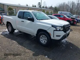 2022 Nissan Frontier SV z VIN 1N6ED1CMXNN675876, wystawiony jako IAAI lot #41689781 z przebiegiem 37 140 mil mil oraz . Historia ofert i sprzedaży dostępna na DreamBid. Obrazek 1.