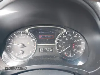 2014 Nissan Altima SV with VIN 1N4AL3APXEC134101, listed as a IAAI auction lot 42102731 with 178,791 mi miles and . Bid and sale history available at DreamBid. Image 7.