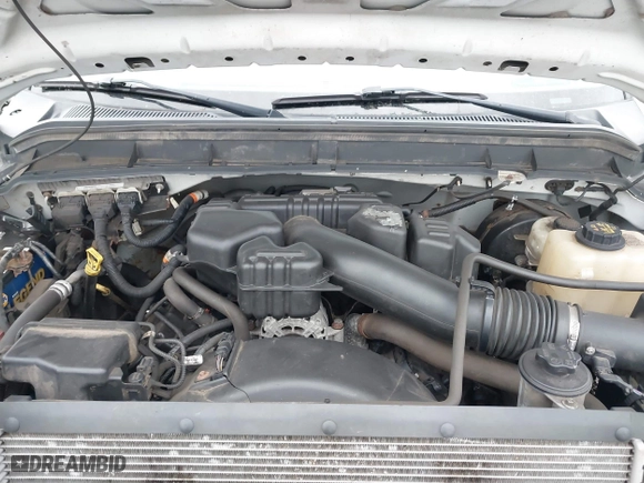 2015 Ford Super Duty F-250 SRW XL with VIN 1FDBF2B66FED21648, listed as a IAAI auction lot 41700328 with 370,599 mi miles. Bid and sale history available at carsss.com. Image 10.