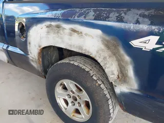 2005 Dodge Dakota SLT with VIN 1D7HW42N05S365877, listed as a IAAI auction lot 40418188 with 280,423 mi miles and . Bid and sale history available at DreamBid. Image 6.