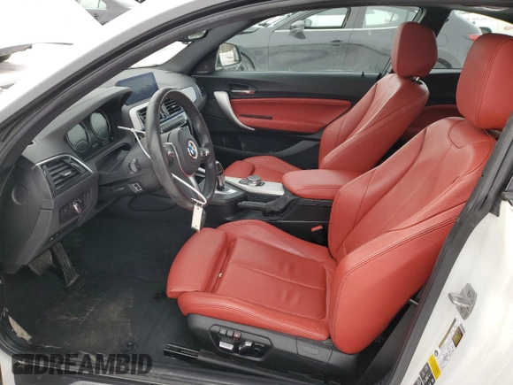 2020 BMW 2 Series 230i xDrive with VIN WBA2J3C05L7F19298, listed as a Copart auction lot 88140055 with 31,180 mi miles and Clean Title. Bid and sale history available at carsss.com. Image 7.