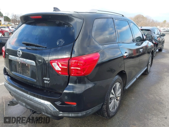 2019 Nissan Pathfinder S z VIN 5N1DR2MM5KC584974, wystawiony jako IAAI lot #41174506 z przebiegiem 76 466 mil mil oraz . Historia ofert i sprzedaży dostępna na DreamBid. Obrazek 4.