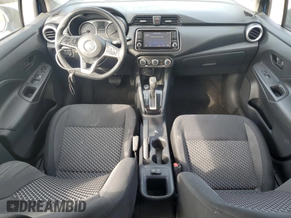 2020 Nissan Versa S z VIN 3N1CN8DV9LL880225, wystawiony jako Copart lot #55391815 z przebiegiem 67 010 mil mil oraz Szkoda całkowita • Salvage title. Historia ofert i sprzedaży dostępna na DreamBid. Obrazek 8.