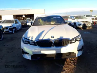 2020 BMW 3 Series 330i with VIN 3MW5R1J01L8B35821, listed as a Copart auction lot 37286413 with 32,141 mi miles. Bid and sale history available at carsss.com. Image 5.