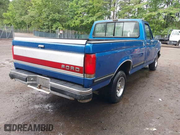 1990 Ford F-150 z VIN 1FTEF15N5LNB22374, wystawiony jako IAAI lot #42443032 z przebiegiem 97 868 mil mil oraz . Historia ofert i sprzedaży dostępna na DreamBid. Obrazek 4.