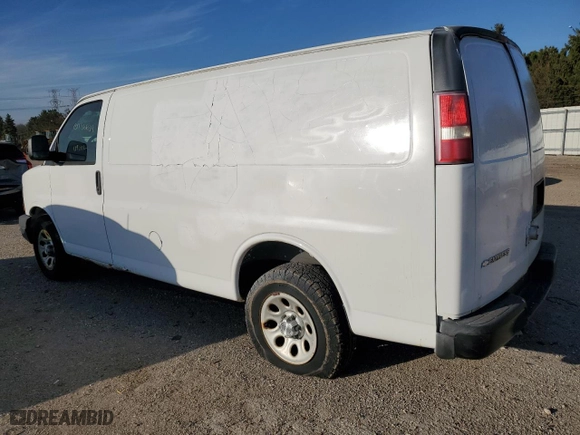 2009 Chevrolet Express Cargo Van with VIN 1GCFG15X091142292, listed as a Copart auction lot 81156654 with 119,591 mi miles and Clean Title. Bid and sale history available at carsss.com. Image 2.