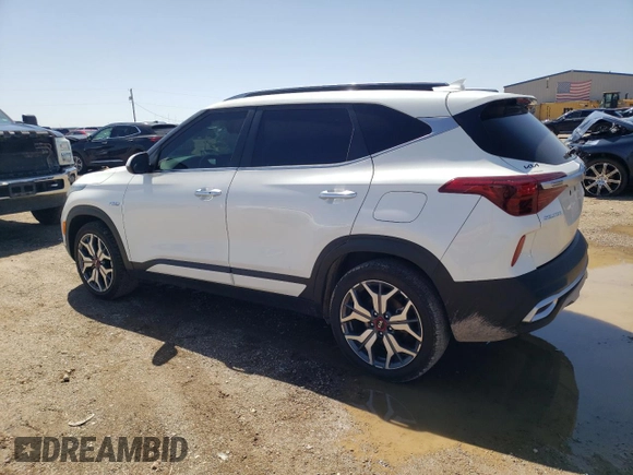 2021 Kia Seltos SX with VIN KNDETCA25M7139553, listed as a Copart auction lot 51842335 with 68,852 mi miles and Clean title. Bid and sale history available at DreamBid. Image 2.