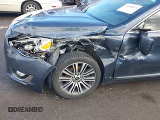 2014 Kia Cadenza Premium with VIN KNALN4D77E5127042, listed as a IAAI auction lot 41189073 with 131,059 mi miles. Bid and sale history available at carsss.com. Image 6.