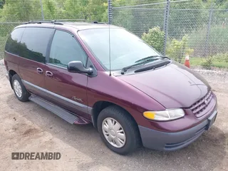 1999 Plymouth Voyager z VIN 2P4GP45G8XR219355, wystawiony jako IAAI lot #42482440 z przebiegiem 129 283 mil mil oraz . Historia ofert i sprzedaży dostępna na DreamBid. Obrazek 1.