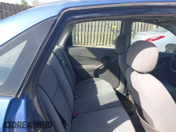 2002 Ford Focus SE with VIN 1FAFP34302W129809, listed as a IAAI auction lot 42083220 with 217,739 mi miles and . Bid and sale history available at carsss.com. Image 8.