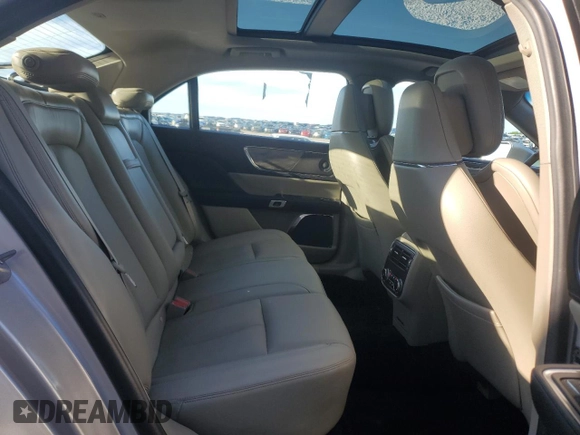 2017 Lincoln Continental Reserve z VIN 1LN6L9RP9H5629658, wystawiony jako Copart lot #58175245 z przebiegiem 91 197 mil mil oraz Szkoda całkowita • Salvage title. Historia ofert i sprzedaży dostępna na DreamBid. Obrazek 10.
