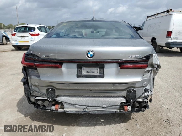2021 BMW 7 Series 750i xDrive with VIN WBA7U2C07MCE92993, listed as a Copart auction lot 47550495 with 34,985 mi miles and Non repairable. Bid and sale history available at DreamBid. Image 6.