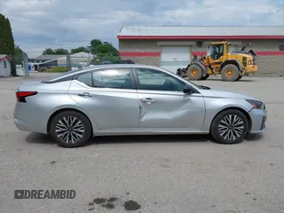 2024 Nissan Altima SV with VIN 1N4BL4DV4RN346569, listed as a IAAI auction lot 42827680 with 22,155 mi miles and . Bid and sale history available at DreamBid. Image 13.