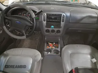 2005 Ford Explorer XLT z VIN 1FMZU73K35UC05471, wystawiony jako Copart lot #58441485 z przebiegiem 165 777 mil mil oraz Szkoda całkowita • Salvage title. Historia ofert i sprzedaży dostępna na DreamBid. Obrazek 8.