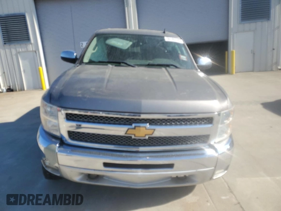 2013 Chevrolet Silverado 1500 LT with VIN 3GCPKSE76DG121935, listed as a Copart auction lot 50785745 with 139,421 mi miles and Salvage Title. Bid and sale history available at DreamBid. Image 5.