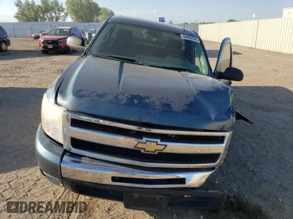 2011 Chevrolet Silverado 1500 LT with VIN 1GCNKSE0XBZ189629, listed as a Copart auction lot 68692694 with Not Provided miles and Clean Title. Bid and sale history available at DreamBid. Image 5.