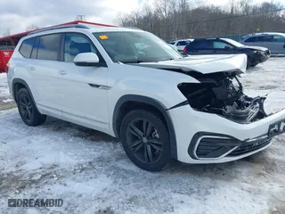 2022 Volkswagen Atlas 3.6L V6 SEL R-Line with VIN 1V2AR2CA1NC528998, listed as a IAAI auction lot 41405286 with 35,271 mi miles. Bid and sale history available at carsss.com. Image 1.