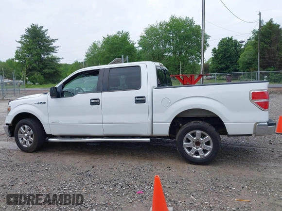 2014 Ford F-150 XL with VIN 1FTFW1CT0EKF51223, listed as a IAAI auction lot 42117076 with 176,505 mi miles. Bid and sale history available at carsss.com. Image 14.