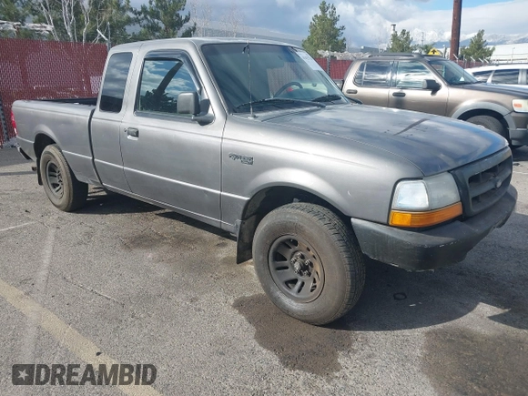 1999 Ford Ranger XLT with VIN 1FTYR14X6XPB36527, listed as a IAAI auction lot 41425718 with 189,200 mi miles. Bid and sale history available at carsss.com. Image 1.