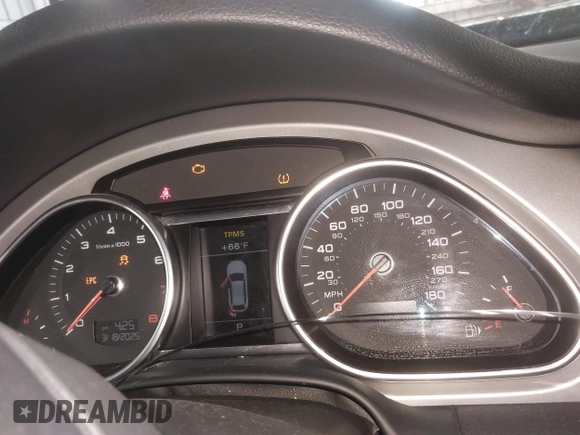 2015 Audi Q7 Premium Plus with VIN WA1LGAFE1FD028287, listed as a IAAI auction lot 41820192 with 104,540 mi miles and . Bid and sale history available at DreamBid. Image 15.