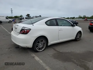 2009 Scion tC z VIN JTKDE167190283138, wystawiony jako Copart lot #58838365 z przebiegiem 110 162 mil mil oraz Tytuł czysty. Historia ofert i sprzedaży dostępna na DreamBid. Obrazek 3.