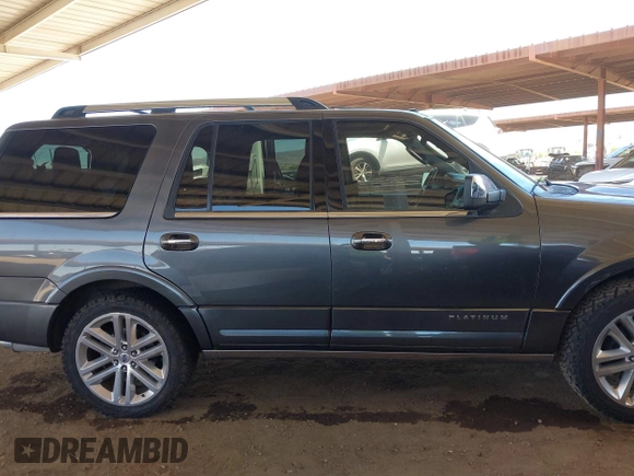 2017 Ford Expedition Platinum z VIN 1FMJU1MT5HEA25988, wystawiony jako IAAI lot #42577390 z przebiegiem 185 037 mil mil oraz . Historia ofert i sprzedaży dostępna na DreamBid. Obrazek 13.