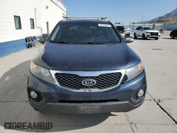 2013 Kia Sorento LX with VIN 5XYKTDA69DG316975, listed as a Copart auction lot 59743545 with 162,217 mi miles and Clean title. Bid and sale history available at DreamBid. Image 5.