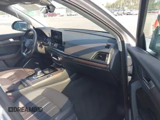 2021 Audi Q5 Premium with VIN WA1AAAFY4M2004691, listed as a IAAI auction lot 42393635 with 17,802 mi miles and . Bid and sale history available at DreamBid. Image 5.