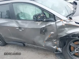 2024 Toyota bZ4X XLE z VIN JTMAAAAA4RA042628, wystawiony jako IAAI lot #41801949 z przebiegiem 10 279 mil mil oraz . Historia ofert i sprzedaży dostępna na DreamBid. Obrazek 13.
