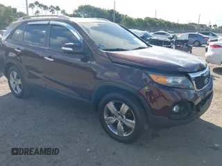 2012 Kia Sorento EX with VIN 5XYKU3A67CG224950, listed as a IAAI auction lot 41523784 with 113,930 mi miles. Bid and sale history available at carsss.com. Image 1.