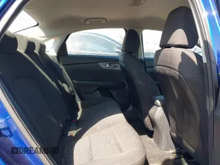 2019 Kia Forte LXS z VIN 3KPF24AD7KE133295, wystawiony jako IAAI lot #41956903 z przebiegiem 127 344 mil mil oraz . Historia ofert i sprzedaży dostępna na DreamBid. Obrazek 8.