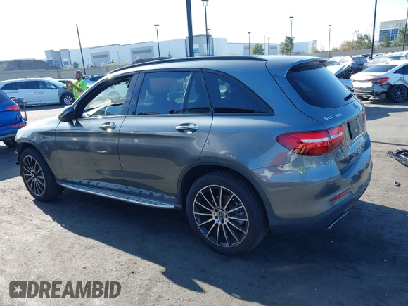 2019 Mercedes-Benz GLC 300 с VIN WDC0G4JB9KV135836, выставлен на аукционе IAAI как лот 41939034 с пробегом 73 058 миль миль и . История ставок и продаж доступна на DreamBid. Изображение 15.