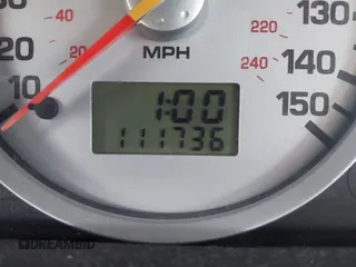 2002 Mercury Cougar z VIN 1ZWFT61L025602943, wystawiony jako IAAI lot #42051040 z przebiegiem 111 736 mil mil oraz . Historia ofert i sprzedaży dostępna na DreamBid. Obrazek 7.