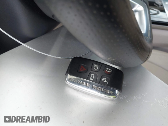 2018 Land Rover Range Rover Velar S с VIN SALYB2RV4JA708585, выставлен на аукционе IAAI как лот 42399058 с пробегом 82 537 миль миль и . История ставок и продаж доступна на DreamBid. Изображение 11.