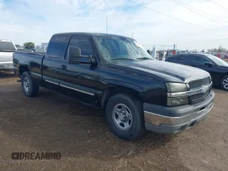 2004 Chevrolet Silverado 1500 LS with VIN 2GCEC19V441106740, listed as a IAAI auction lot 41450694 with 302,384 mi miles. Bid and sale history available at carsss.com. Image 1.