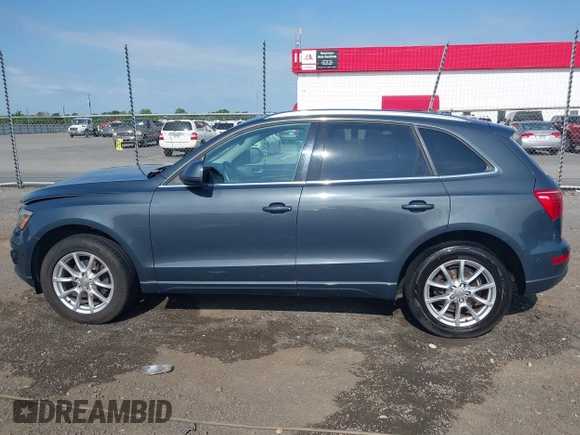 2010 Audi Q5 z VIN WA1LKBFP3AA061212, wystawiony jako IAAI lot #42307742 z przebiegiem 179 897 mil mil oraz . Historia ofert i sprzedaży dostępna na DreamBid. Obrazek 15.