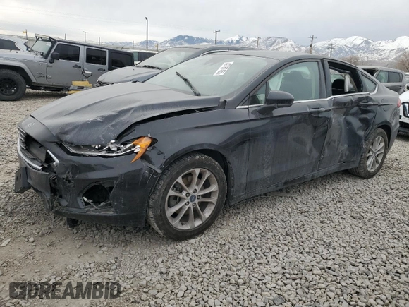 2019 Ford Fusion SE with VIN 3FA6P0H71KR278616, listed as a Copart auction lot 42767455 with 96,692 mi miles and Salvage Title. Bid and sale history available at carsss.com. Image 1.