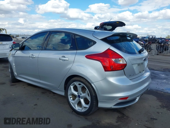 2014 Ford Focus ST with VIN 1FADP3L92EL349942, listed as a IAAI auction lot 41742097 with 141,540 mi miles and . Bid and sale history available at carsss.com. Image 3.