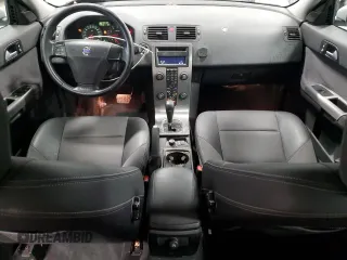 2005 Volvo S40 с VIN YV1MS382552057433, выставлен на аукционе Copart как лот 57947635 с пробегом 215 513 миль миль и Чистый • Clean title. История ставок и продаж доступна на DreamBid. Изображение 8.