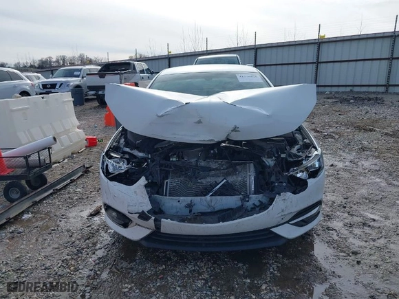 2018 Buick Regal Sportback Essence with VIN W04GP6SX8J1091113, listed as a IAAI auction lot 41576826 with NaN miles. Bid and sale history available at carsss.com. Image 12.