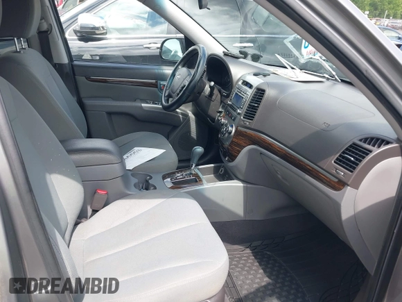 2010 Hyundai Santa Fe GLS z VIN 5NMSG3AB9AH364991, wystawiony jako IAAI lot #42265553 z przebiegiem 188 605 mil mil oraz . Historia ofert i sprzedaży dostępna na DreamBid. Obrazek 5.