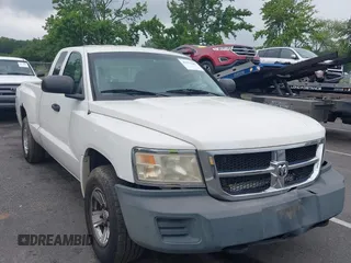 2008 Dodge Dakota with VIN 1D3HW32K78S638626, listed as a IAAI auction lot 42751682 with 196,727 mi miles and . Bid and sale history available at DreamBid. Image 1.