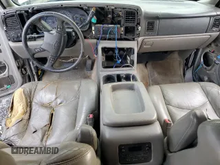 2004 Chevrolet Suburban LT with VIN 1GNEC16Z24J118695, listed as a Copart auction lot 52744505 with 306,940 mi miles and Salvage title. Bid and sale history available at DreamBid. Image 8.