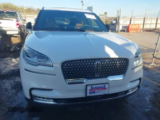 2020 Lincoln Aviator Reserve with VIN 5LM5J7XC8LGL36060, listed as a IAAI auction lot 41851651 with 36,367 mi miles and . Bid and sale history available at DreamBid. Image 13.